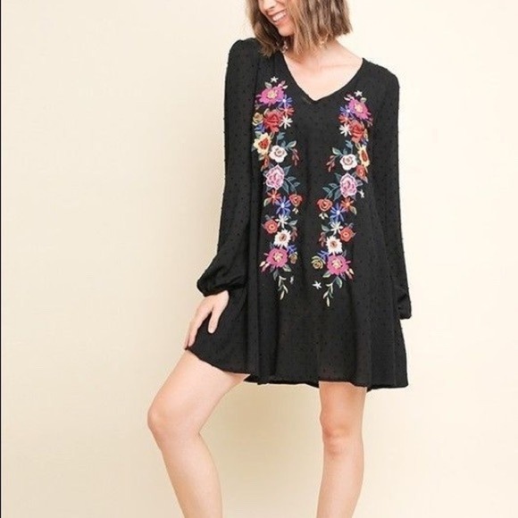 Umgee Embroidered Floral Mini Dress Tunic Long Sleeve Black Size Large - Picture 1 of 6